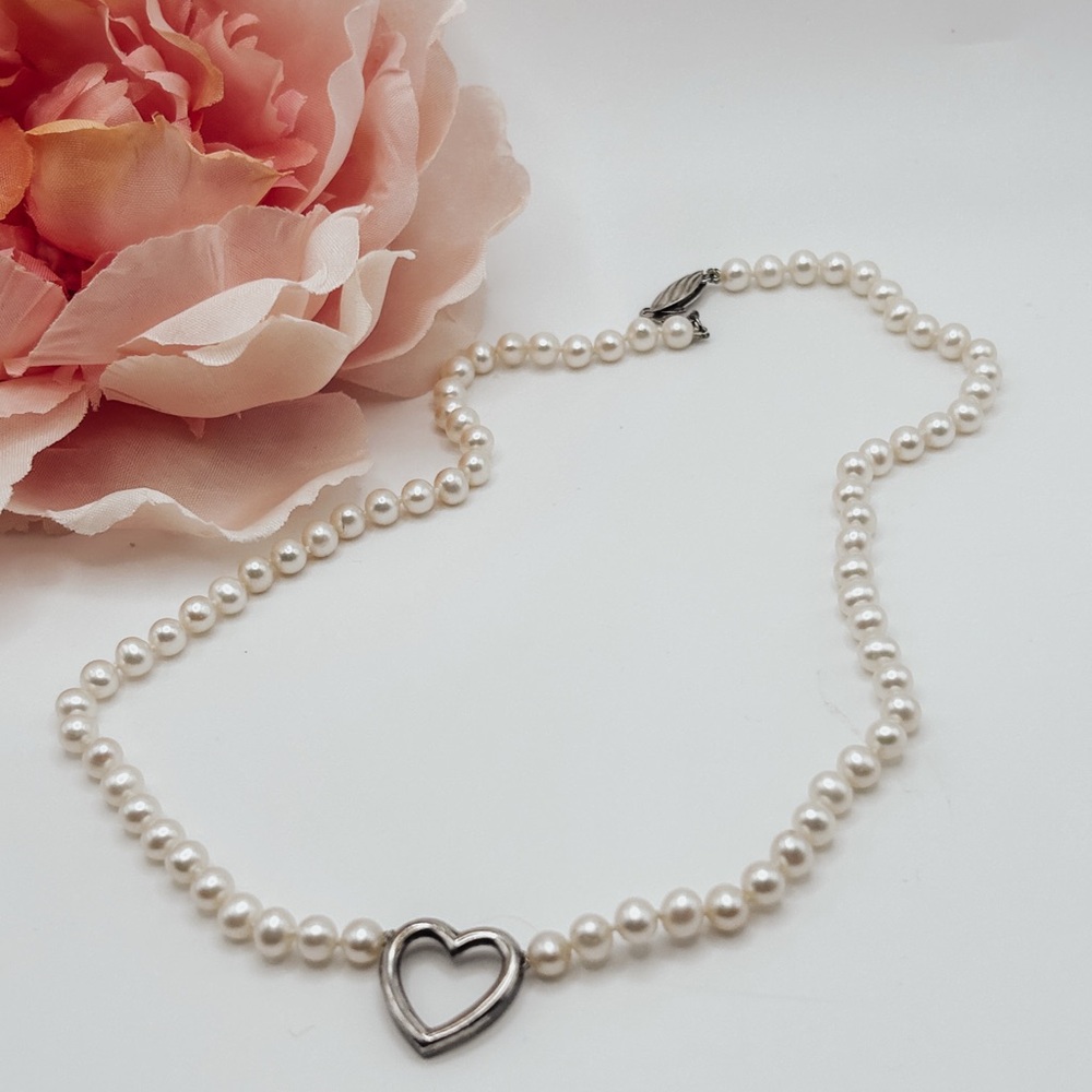 Vintage Sterling Silver Heart Pearl Necklace Genuine Cultured Hand Knotted